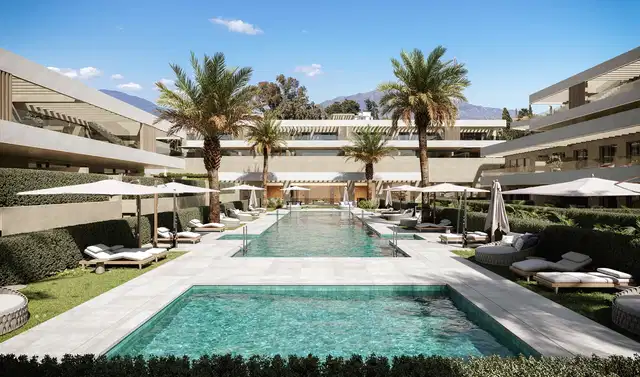 Elegant apartment with private solarium in El Campanario, Estepona