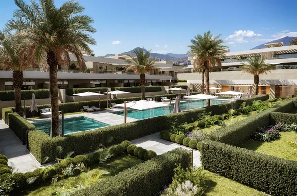 Elegant apartment with private solarium in El Campanario, Estepona