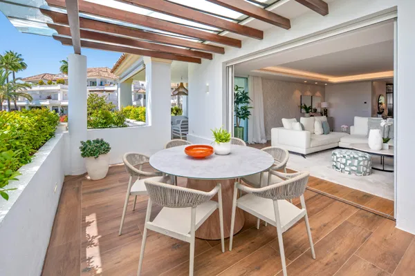 Elegant apartment in Monte Paraiso, Marbella Golden Mile