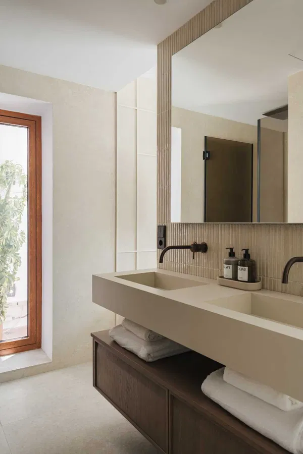 Exclusive penthouse ground floor with a private garden in Alcores del Golf, Nueva Andalucía