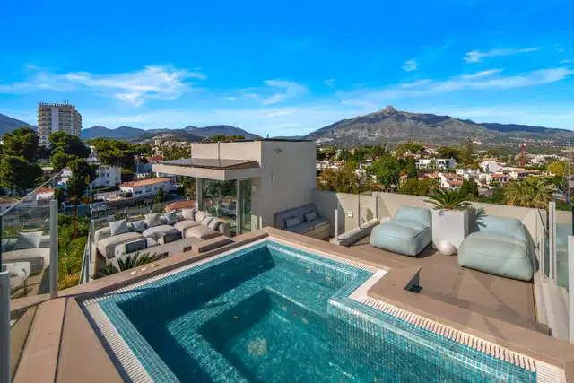 Modern luxury villa with panoramic views in Nueva Andalucía, Marbella