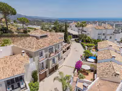 A beautifully reimagined andalusian residence with panoramic Mediterranean views, La Heredia, Benahavís