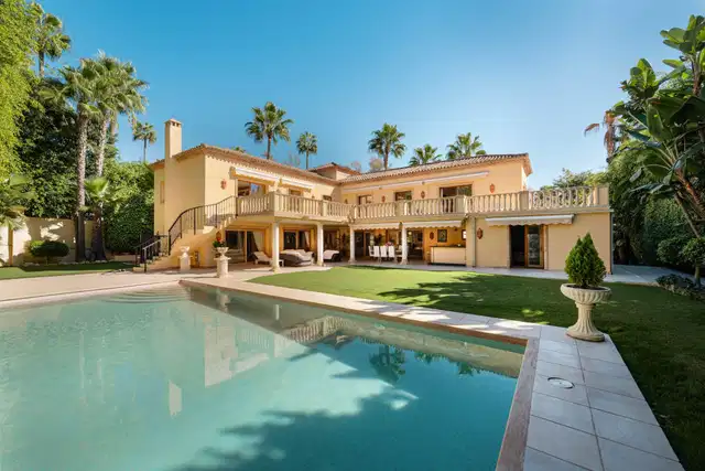 Elegant Mediterranean villa in Nueva Andalucía, Marbella