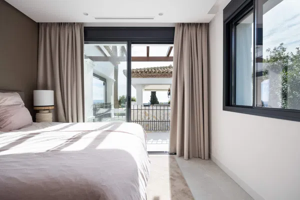 Modern andalusian villa with panoramic sea views in Los flamingos, Benahavís