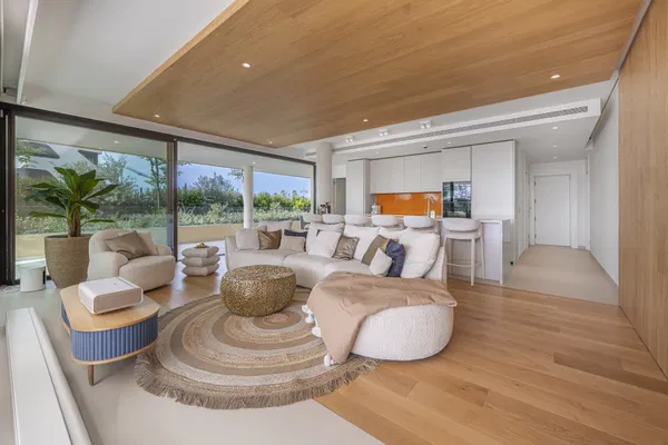 Elegant ground floor apartment with expansive terrace in South Residences, Higuerón Resort