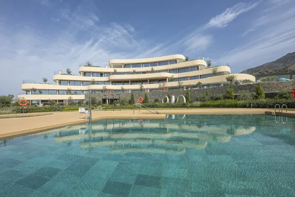 Elegant ground floor apartment with expansive terrace in South Residences, Higuerón Resort