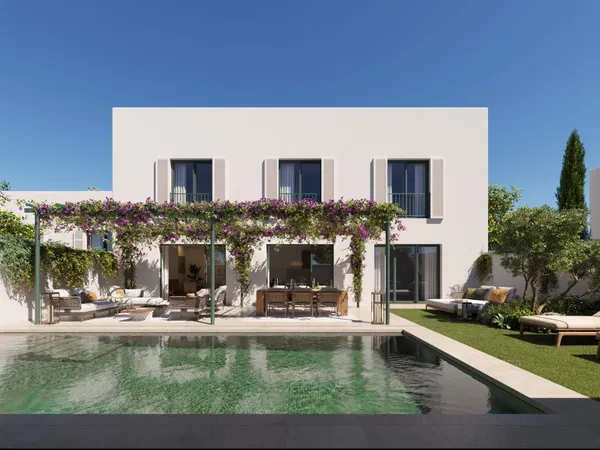 Sophisticated villa in a prestigious golf setting in La Reserva, Sotogrande