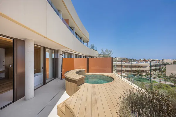 Contemporary apartment with spectacular sea views in South Residences, Higuerón Resort