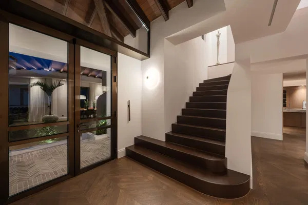 Contemporary masterpiece of architectural luxury in El Herrojo, Benahavís