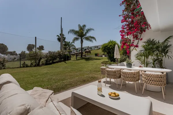 Contemporary ground floor residence in Aloha, Nueva Andalucía
