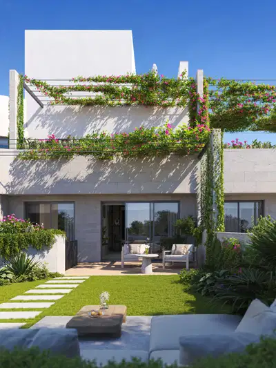 Elegant residence with private garden, New Golden Mile, Estepona