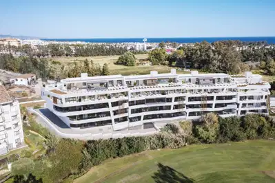 Apartamentos, dúplex y áticos de lujo en Guadalmina Alta