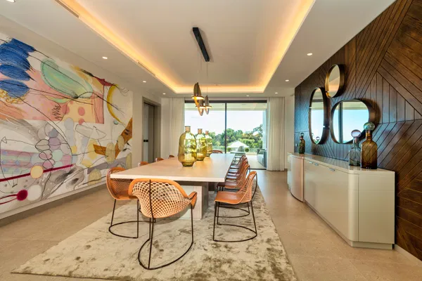 A luxury retreat in the mountains of Benahavís with sea views