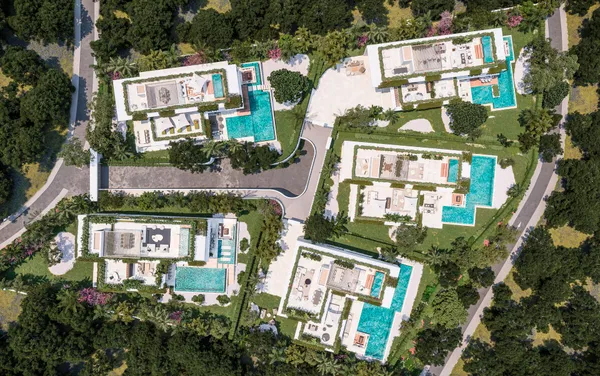 Villa off plan in Cascada de Camoján, Golden Mile