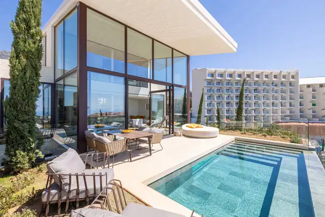 Luxury complex with the services of a hotel in Reserva del Higuerón