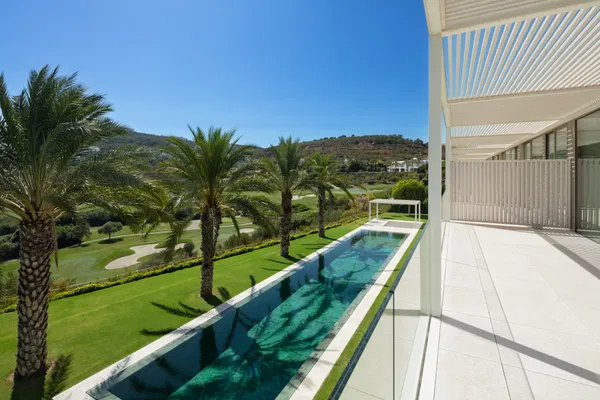 Luxury villa next to golf course in Finca Cortesín