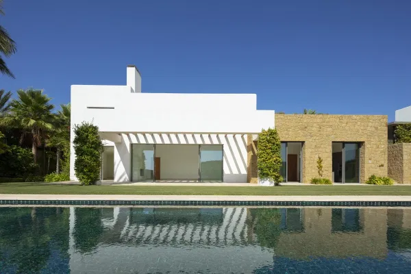 Spectacular villa next to the Casares golf course