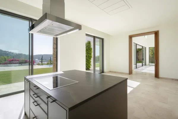 Spectacular villa next to the Casares golf course