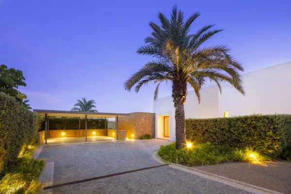 Spectacular villa next to the Casares golf course