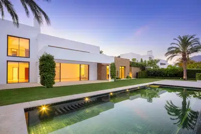 Spectacular villa next to the Casares golf course