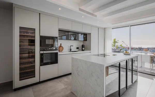 State-of-the-art refurbished duplex penthouse with spectacular panoramic views of Puerto Banús