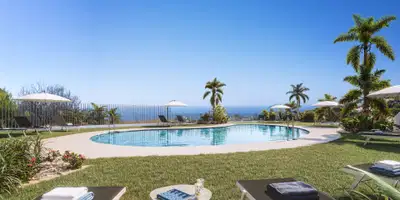 Excellent townhouse in urbanisation with sea views