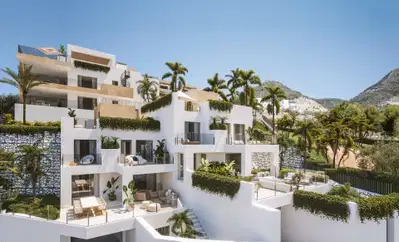 Excellent townhouse in urbanisation with sea views