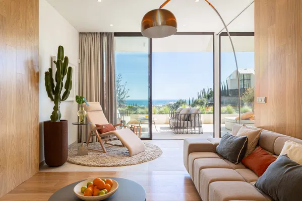 Penthouse with concierge service in a secure development in El Higuerón