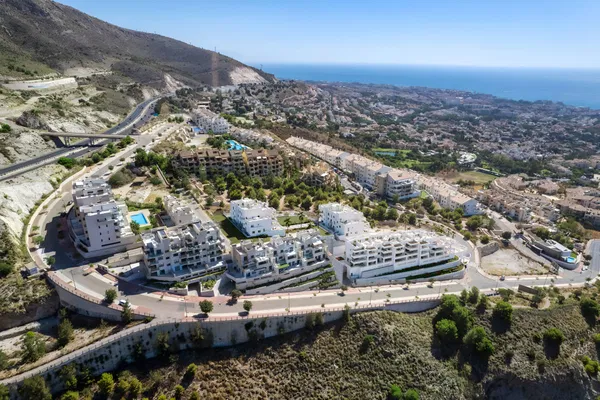 Charming penthouse with panoramic mountain and sea views