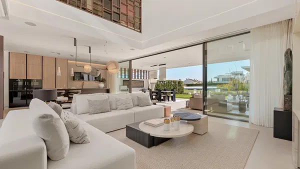 Exceptional property with luxury details on the exclusive Golden Mile, Marbella