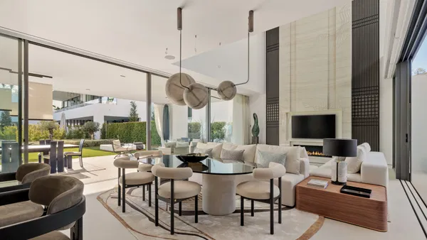 Exceptional property with luxury details on the exclusive Golden Mile, Marbella