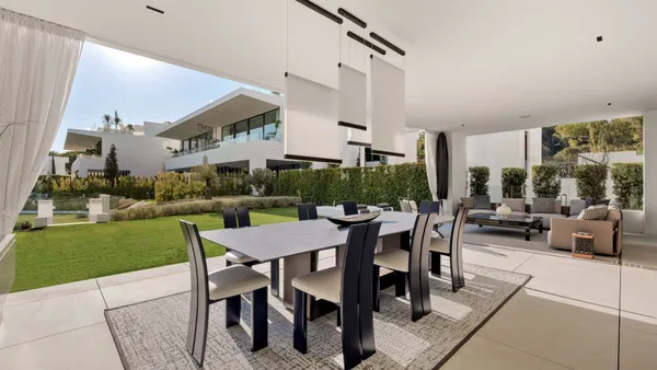 Exceptional property with luxury details on the exclusive Golden Mile, Marbella