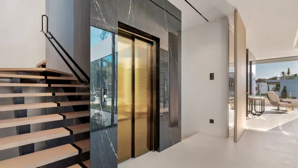 Exceptional property with luxury details on the exclusive Golden Mile, Marbella