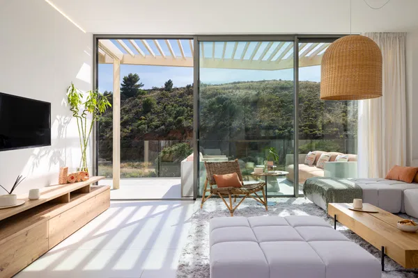 Warm penthouse with panoramic sea views in the prestigious El Higuerón area, Fuengirola