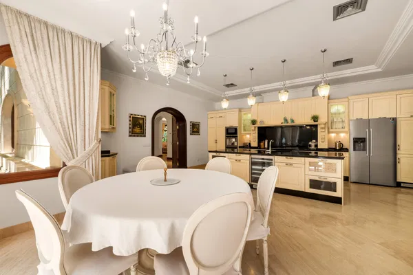 Exceptional large villa beachside, a unique opportunity in Guadalmina Baja, San Pedro de Alcantara