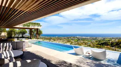 Exclusive villa fusing luxury and nature in a natural setting in La Quinta, Benahavis