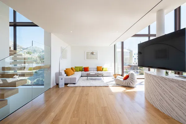 Unique villa in a development with 5-star hotel services and security in El Higuerón, Fuengirola