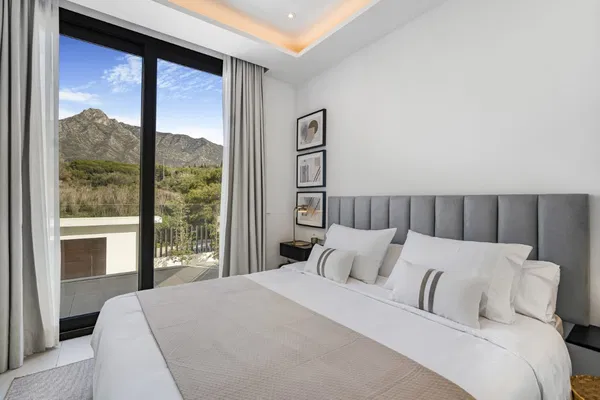 Stunning large contemporary style villa on Marbella's Golden Mile