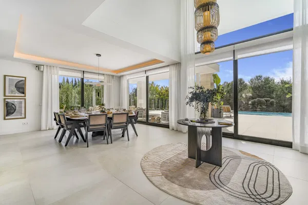 Stunning large contemporary style villa on Marbella's Golden Mile