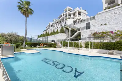 Penthouse in a privileged setting with panoramic views of the sea and golf course in Los Flamingos, Benahavís