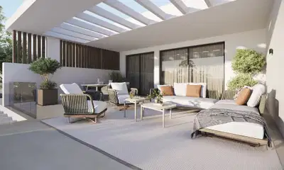 Elegant and bright penthouse located in the exclusive New Golden Mile of Estepona