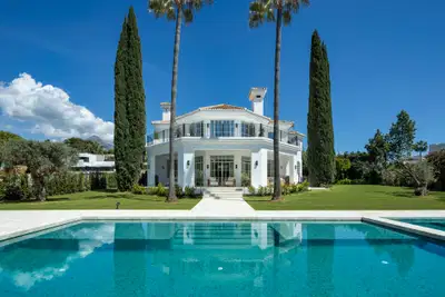 Exquisite and refined villa in the Golf Valley of Marbella