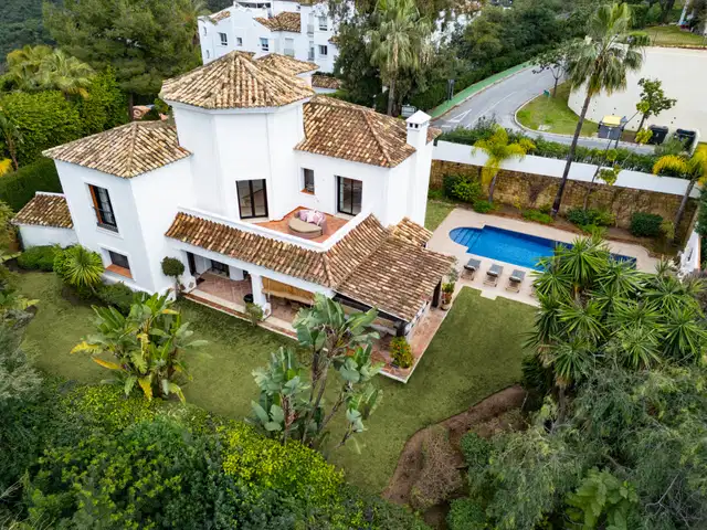 Charming Mediterranean Andalusian style villa in frontline golf in La Quinta, Benahavis