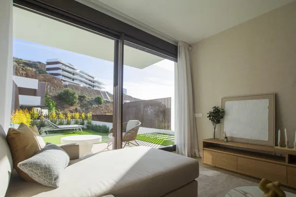 Charming townhouse with large solarium, Rincon de la Victoria