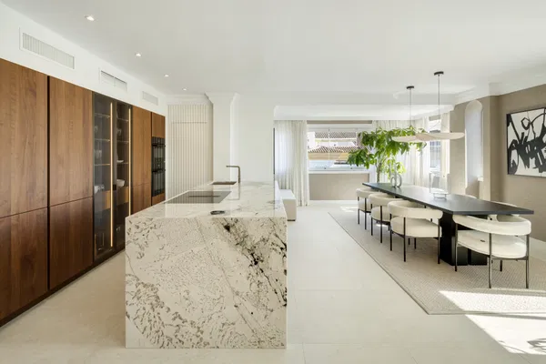 Distinguished penthouse with sea and mountain views in a secured community in Nagüeles Costa, Marbella Golden Mile