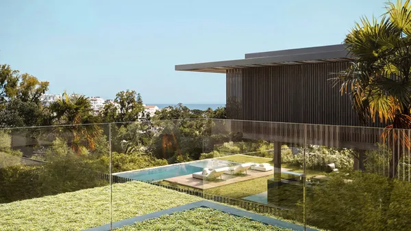 Modern villa in the heart of the golf course in a quiet community with incredible views in La Cerquilla