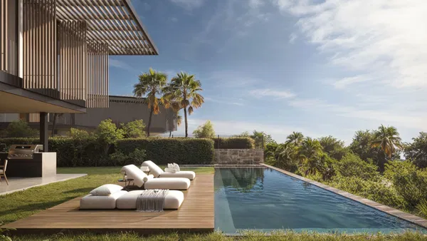 Modern villa in the heart of the golf course in a quiet community with incredible views in La Cerquilla