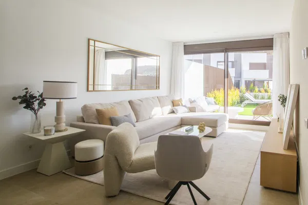 Charming townhouse with a spectacular private solarium, Rincon de la Victoria