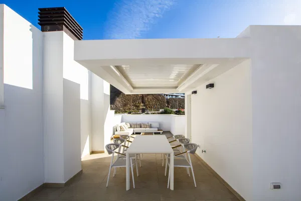 Charming townhouse with a spectacular private solarium, Rincon de la Victoria