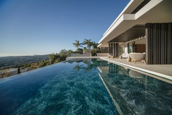Bio architectural villa with spectacular design and open panoramic views in La Reserva, Sotogrande